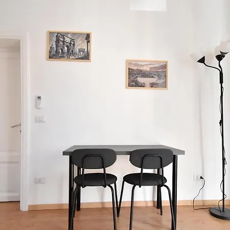 Due Passi Dal Cupolone - Al Centro *